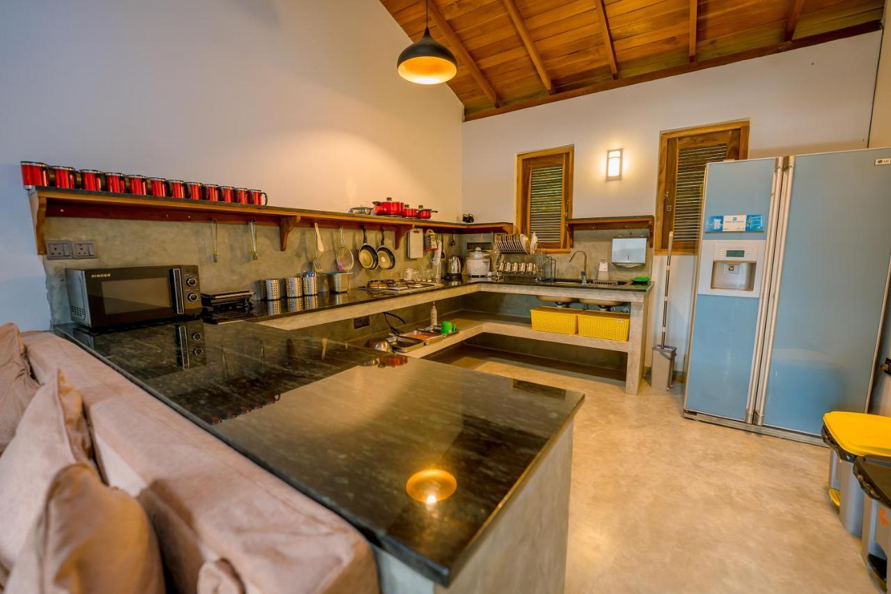אונה ואטונה Sixth Sense Hostel מראה חיצוני תמונה